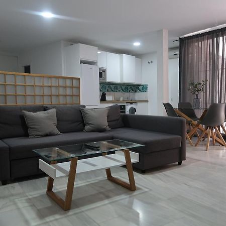 J & E Malaga Center Apartamentos Exteriör bild