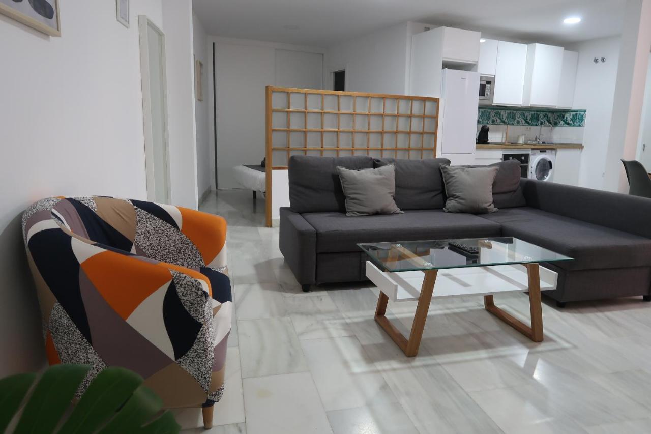 J & E Malaga Center Apartamentos Exteriör bild
