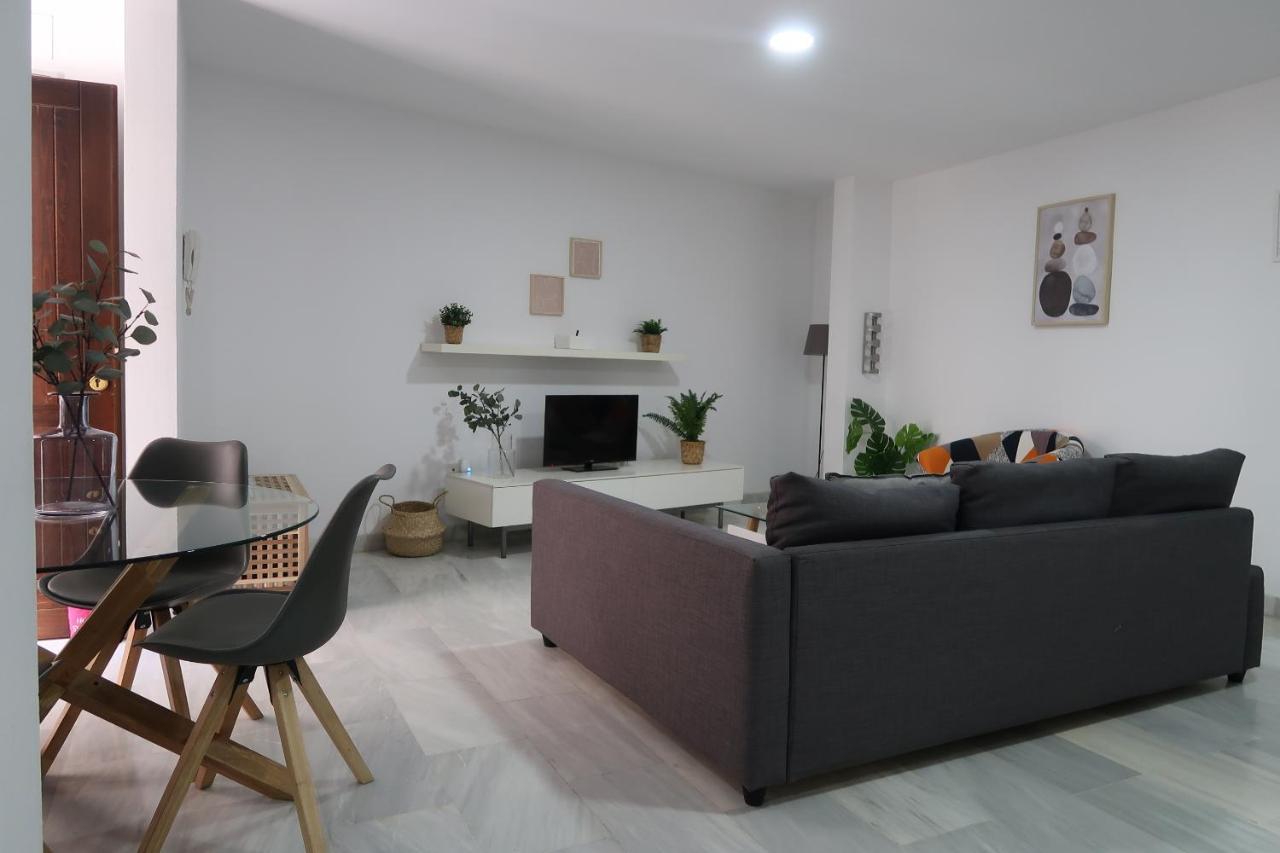 J & E Malaga Center Apartamentos Exteriör bild