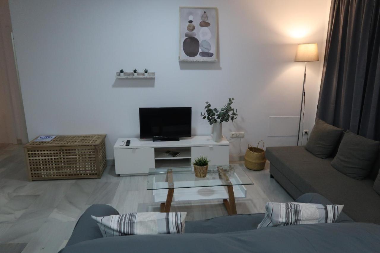 J & E Malaga Center Apartamentos Exteriör bild
