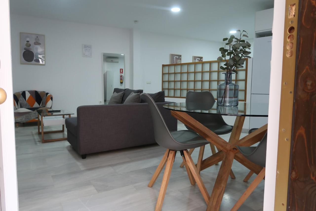 J & E Malaga Center Apartamentos Exteriör bild